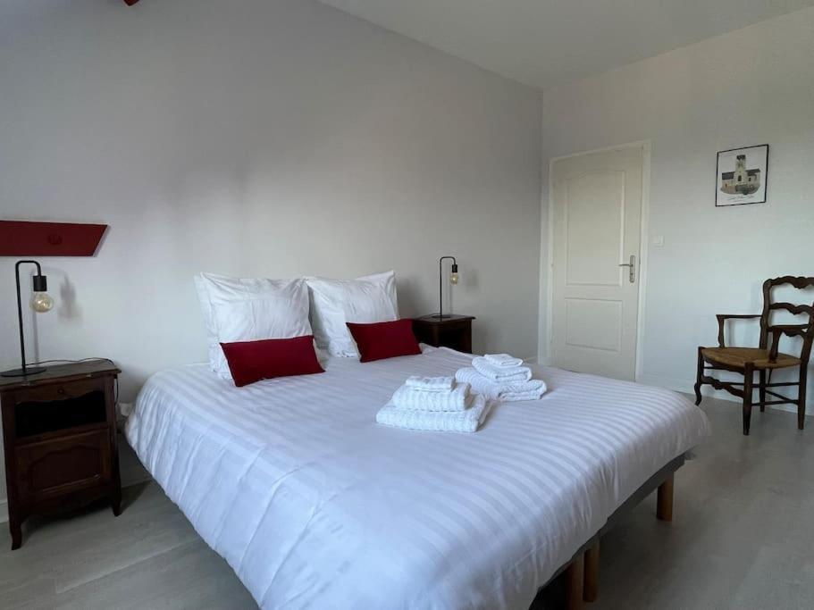 Gite Omaha 3 Etoiles - La Ferme Delaunay Saint-Come-du-Mont ภายนอก รูปภาพ