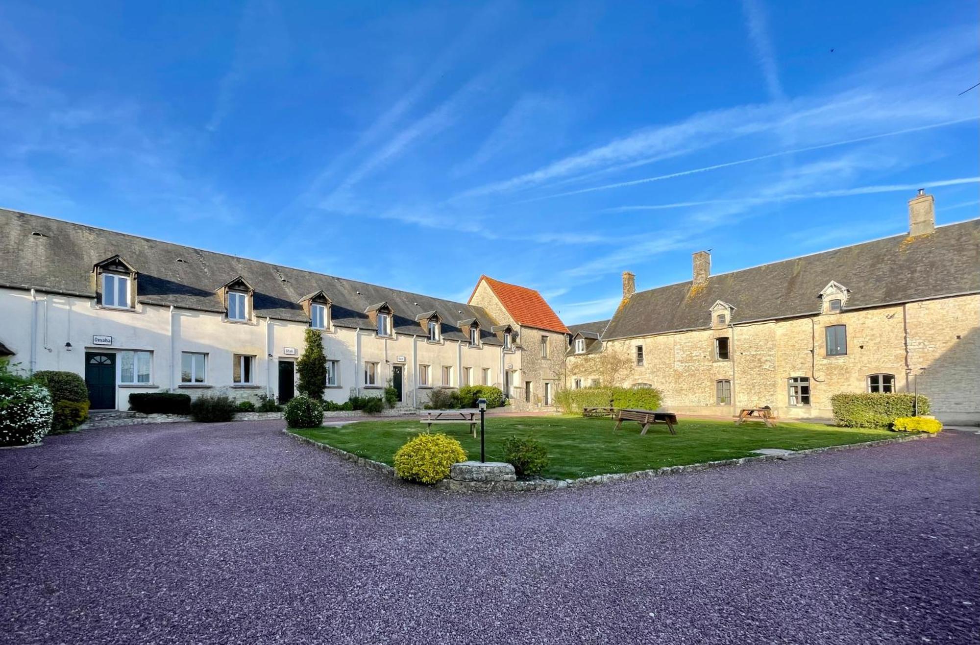 Gite Omaha 3 Etoiles - La Ferme Delaunay Saint-Come-du-Mont ภายนอก รูปภาพ